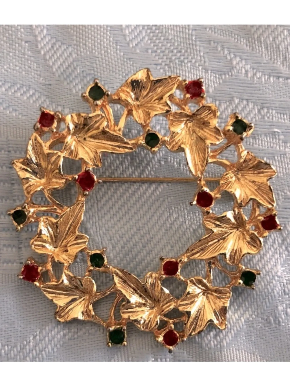 Christmas Wreath Brooch